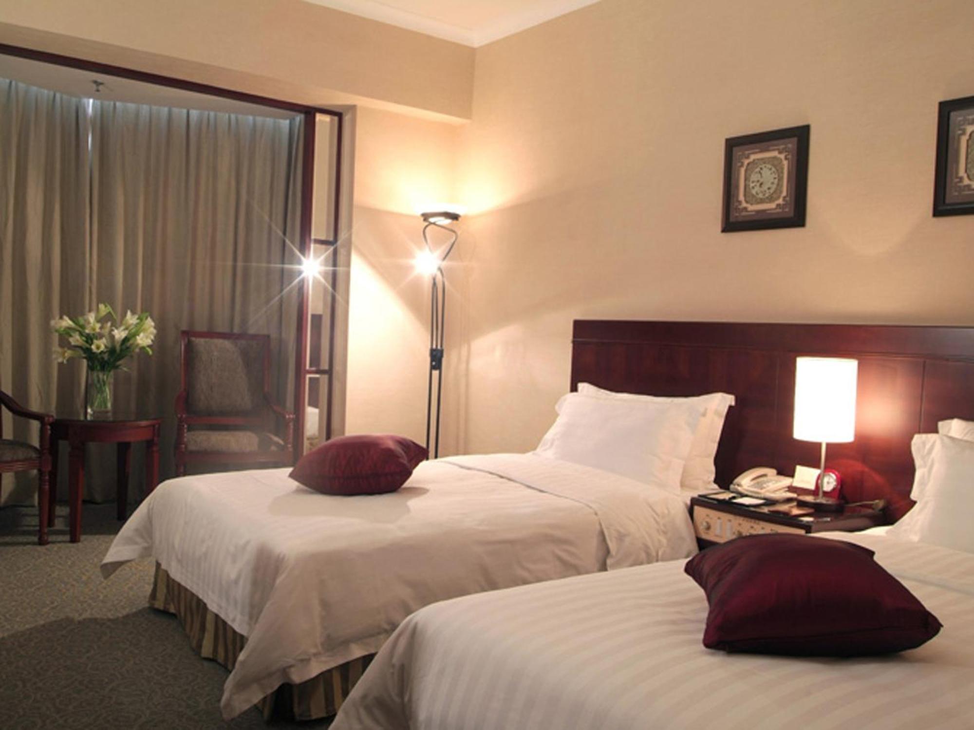 Rosedale Hotel & Suites Guangzhou - Free Shuttle Bus To Canton Fair Eksteriør billede